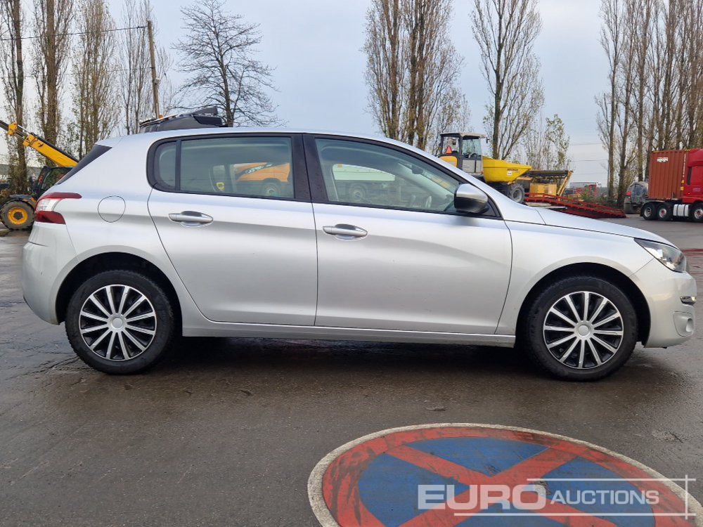 Personenwagen 2017 Peugeot 308 HB: afbeelding 11