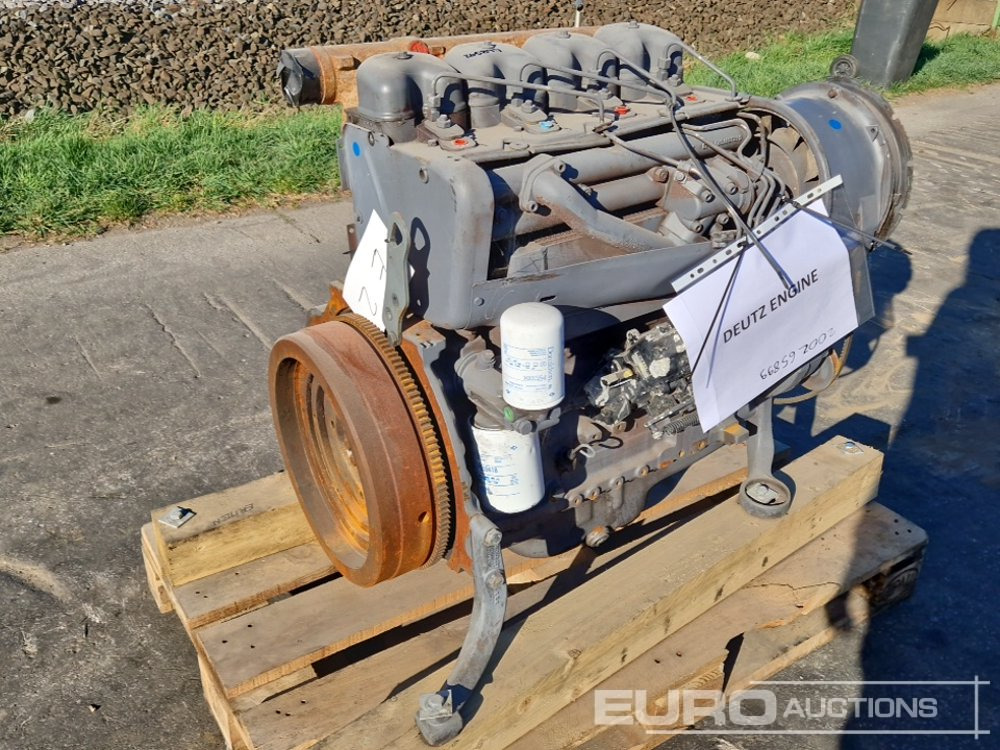 Deutz 4 Cylinder Diesel Engine - Motor: afbeelding 1 Deutz 4 Cylinder Diesel Engine - Motor: afbeelding 1