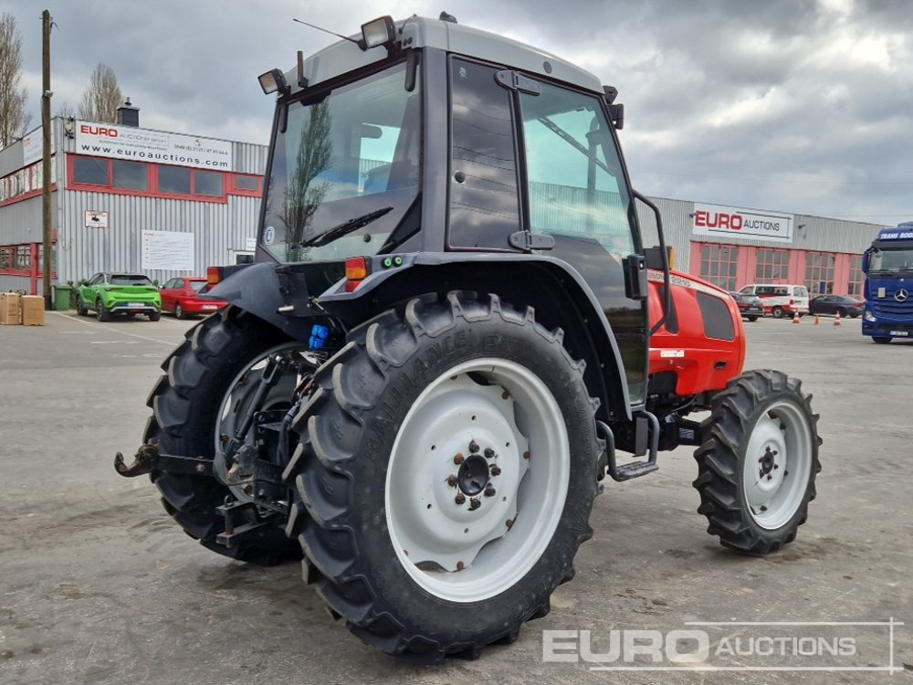 Massey Ferguson MF2210-4 - Tractor: afbeelding 5 Massey Ferguson MF2210-4 - Tractor: afbeelding 5