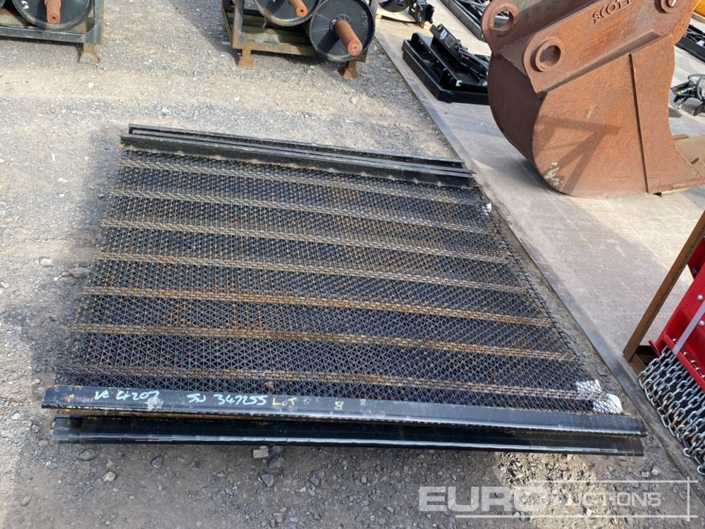 Mesh Panels to suit Screener (6 of) - Bouwmaterieel: afbeelding 4 Mesh Panels to suit Screener (6 of) - Bouwmaterieel: afbeelding 4
