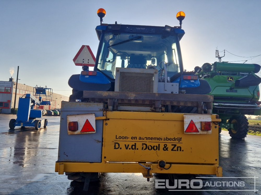New Holland TS100 - Tractor: afbeelding 4 New Holland TS100 - Tractor: afbeelding 4