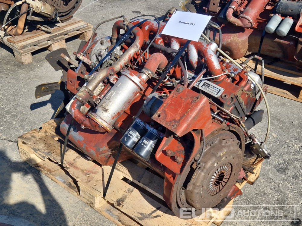 Renault 6 Cylinder 797 Engine - Motor: afbeelding 1 Renault 6 Cylinder 797 Engine - Motor: afbeelding 1