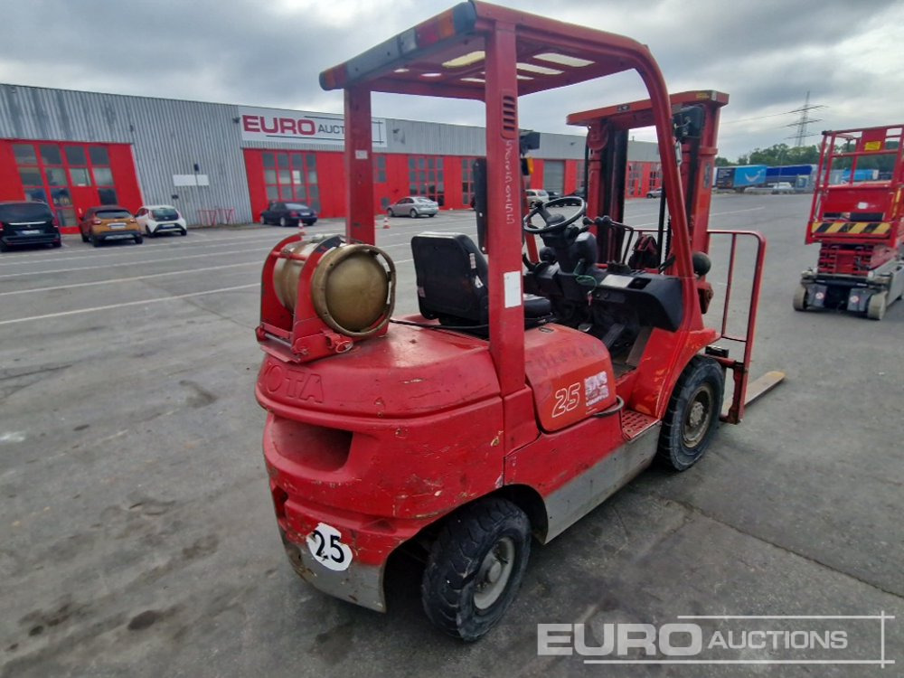 Toyota 42-7FGF25 - LPG heftruck: afbeelding 5 Toyota 42-7FGF25 - LPG heftruck: afbeelding 5