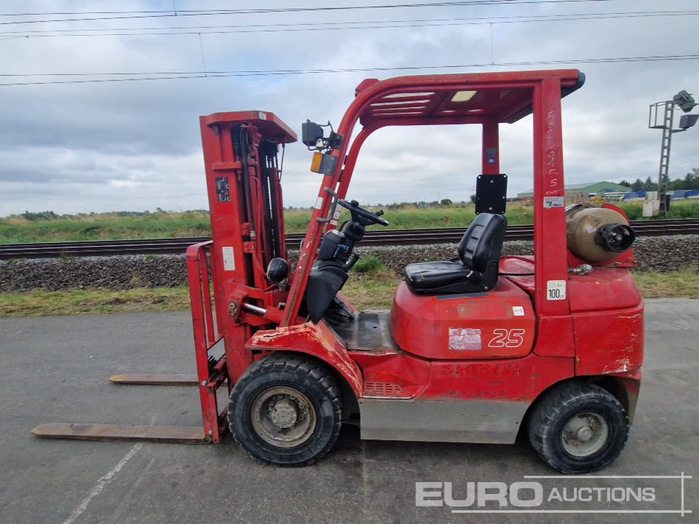 Toyota 42-7FGF25 - LPG heftruck: afbeelding 2 Toyota 42-7FGF25 - LPG heftruck: afbeelding 2
