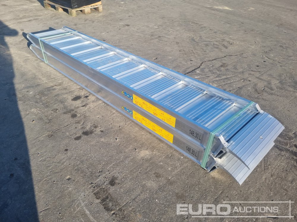 Unused 148.30L Aluminium Loading Rampes (2 of) 9000kg Capacity, 3000mm Length - Laadbrug: afbeelding 2 Unused 148.30L Aluminium Loading Rampes (2 of) 9000kg Capacity, 3000mm Length - Laadbrug: afbeelding 2