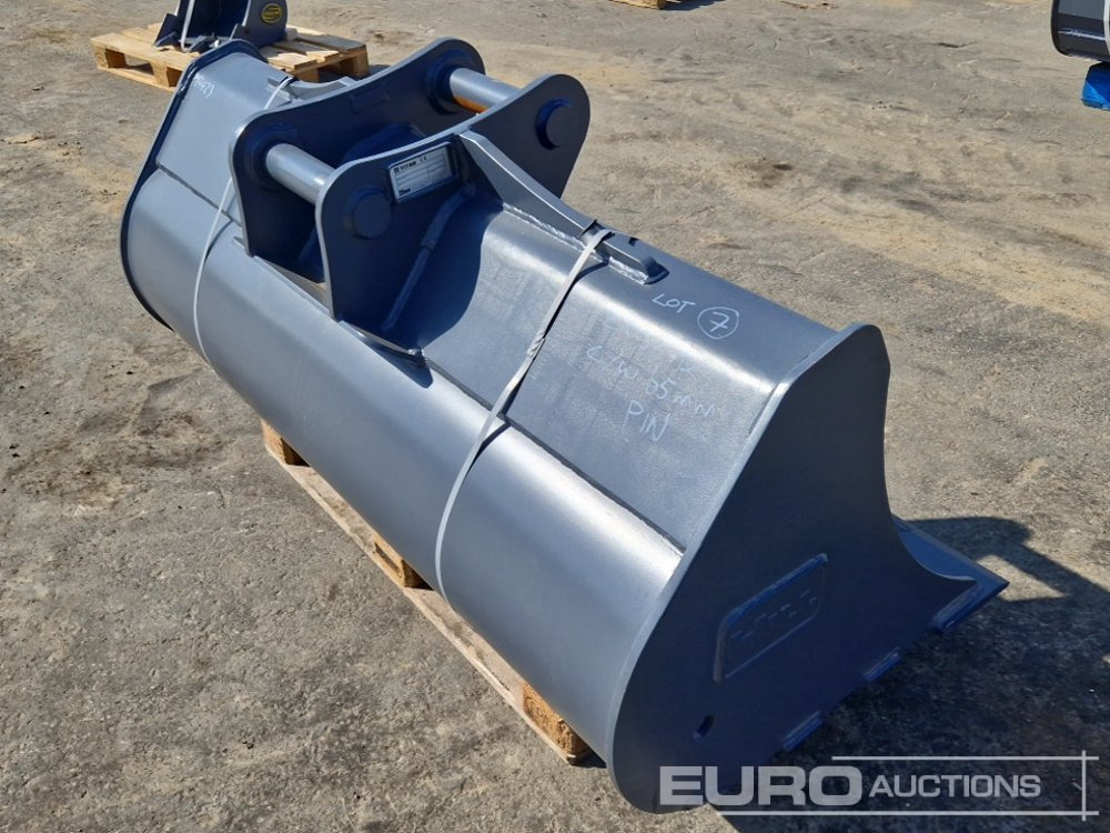 Unused Strickland 72" Ditching Bucket, 65mm Pin to suit Hitachi ZX130 - Bak: afbeelding 3 Unused Strickland 72" Ditching Bucket, 65mm Pin to suit Hitachi ZX130 - Bak: afbeelding 3