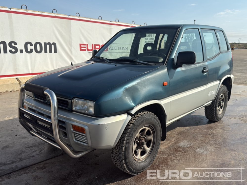 1995 Nissan Terrano II - SUV: afbeelding 1 1995 Nissan Terrano II - SUV: afbeelding 1