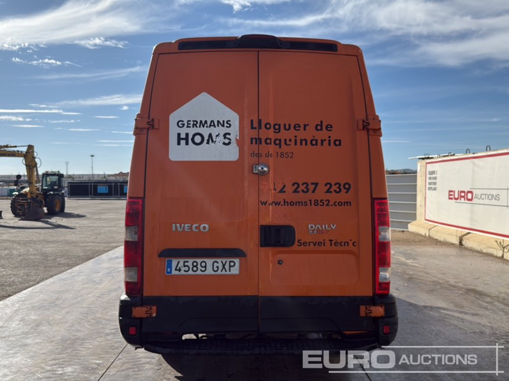 2010 Iveco Daily 35 S14 - Gesloten bestelwagen: afbeelding 4 2010 Iveco Daily 35 S14 - Gesloten bestelwagen: afbeelding 4