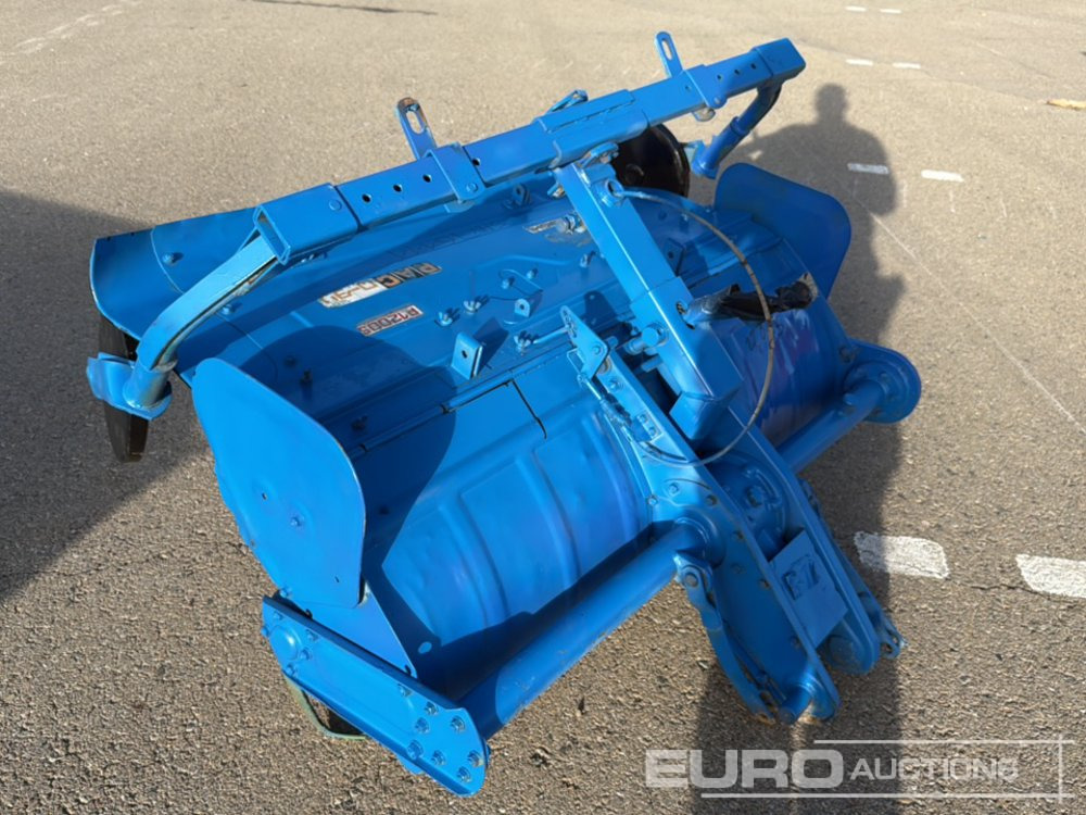 Mitsubishi P1200S - Landbouwmachine: afbeelding 3 Mitsubishi P1200S - Landbouwmachine: afbeelding 3