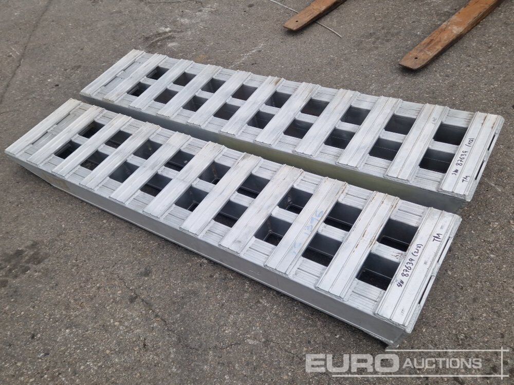 Loading Ramps - Bouwmaterieel: afbeelding 2 Loading Ramps - Bouwmaterieel: afbeelding 2