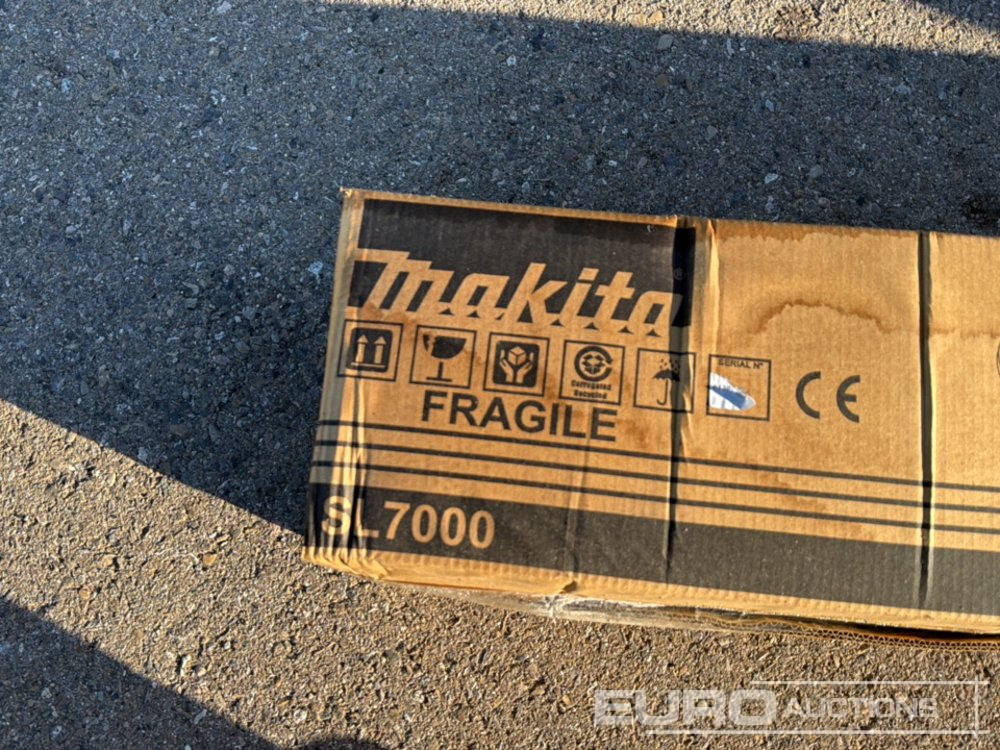 Makita sl7000 - Bouwmaterieel: afbeelding 4 Makita sl7000 - Bouwmaterieel: afbeelding 4