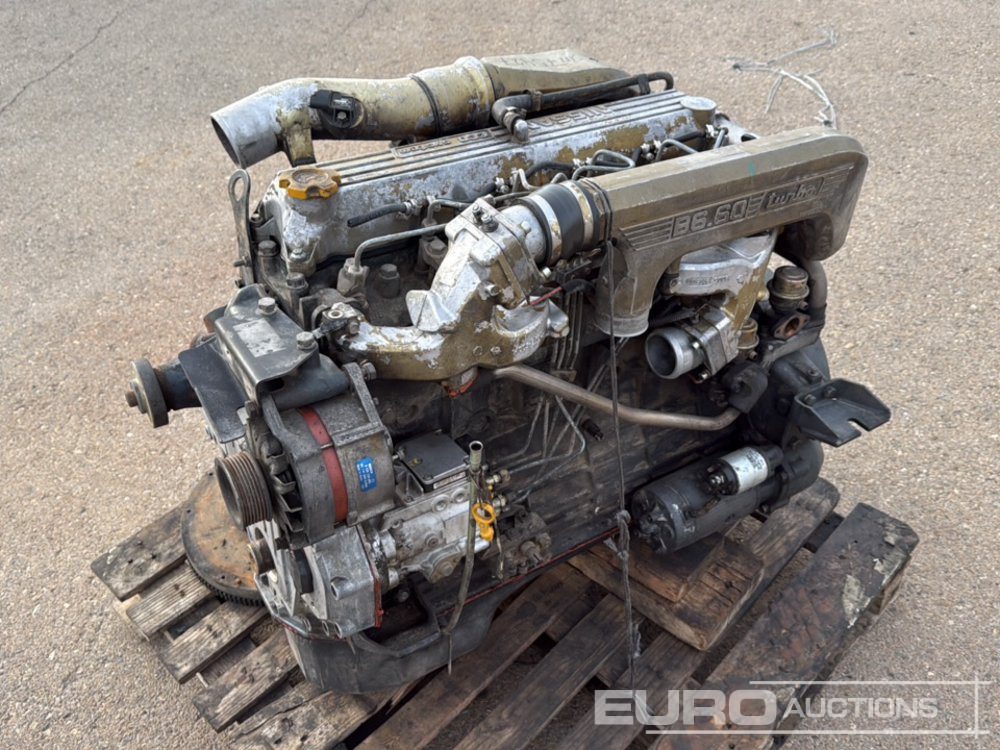 Nissan Turbo Engine - Bouwmaterieel: afbeelding 1 Nissan Turbo Engine - Bouwmaterieel: afbeelding 1