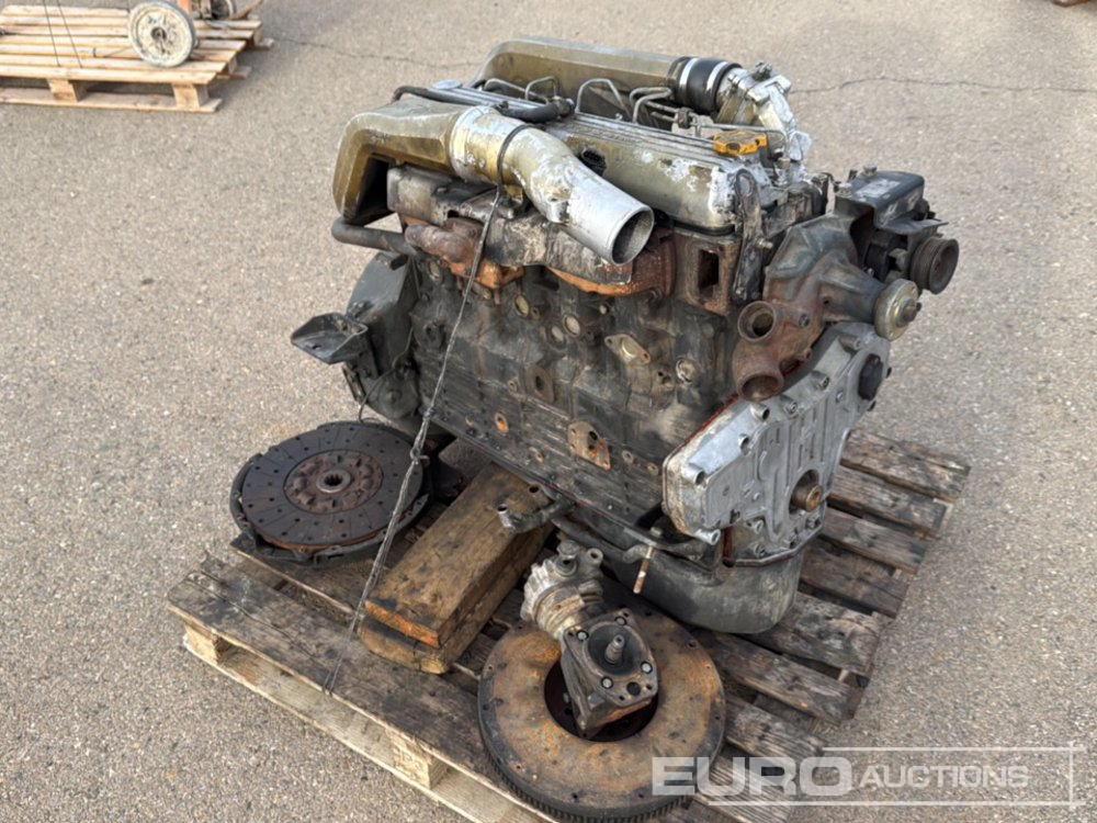 Nissan Turbo Engine - Bouwmaterieel: afbeelding 4 Nissan Turbo Engine - Bouwmaterieel: afbeelding 4