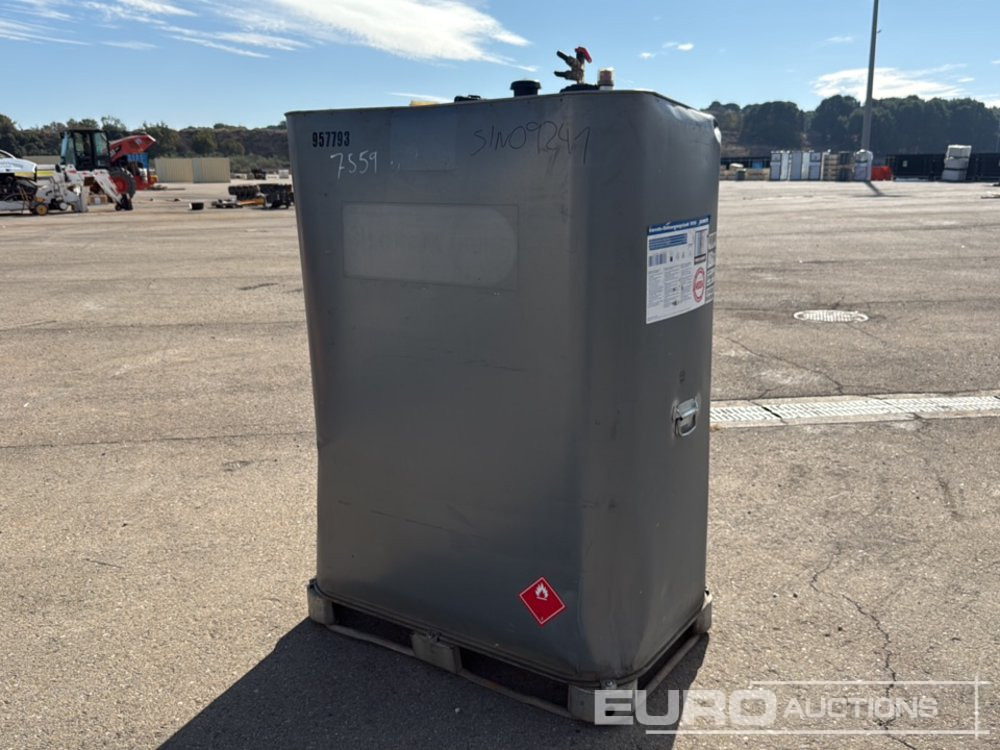 SCHUTZ 1000L Fuel Tank - Bouwmaterieel: afbeelding 1 SCHUTZ 1000L Fuel Tank - Bouwmaterieel: afbeelding 1