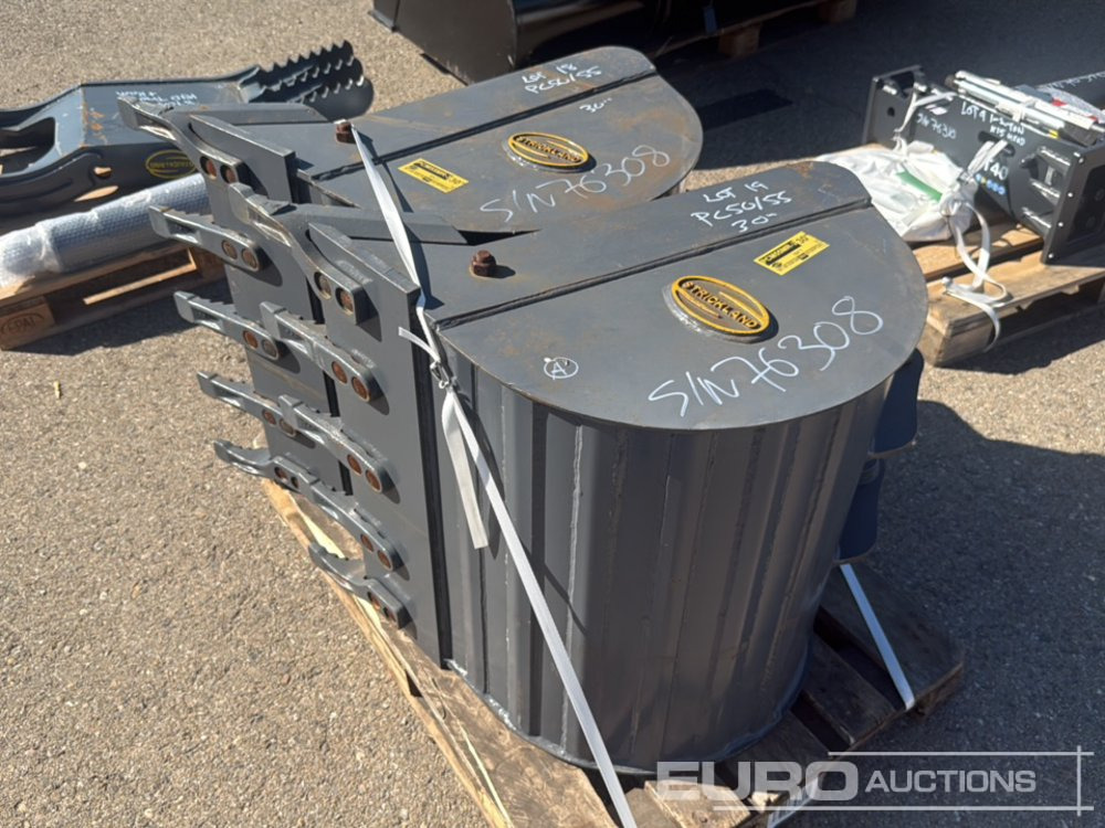 Strickland 30" Digging Bucket (2 of) - Bak: afbeelding 1 Strickland 30" Digging Bucket (2 of) - Bak: afbeelding 1