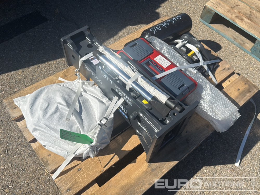 Strickland Set Hydraulic Breaker, Quick Hitche - Hydraulische hamer: afbeelding 1 Strickland Set Hydraulic Breaker, Quick Hitche - Hydraulische hamer: afbeelding 1