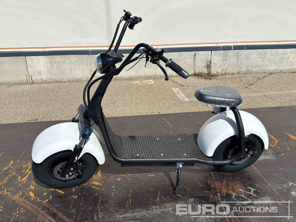 Unused City coco Electric Scooter Max Speed 40km/h, Autonomy 45km / Scooter Eléctrico - Motorfiets: afbeelding 2 Unused City coco Electric Scooter Max Speed 40km/h, Autonomy 45km / Scooter Eléctrico - Motorfiets: afbeelding 2