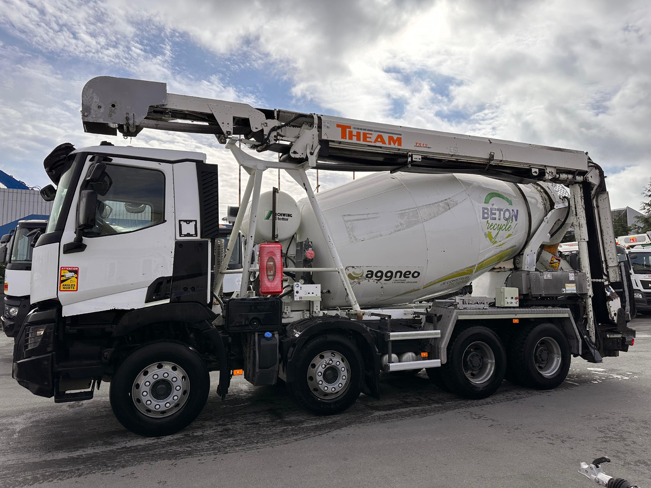 Camion béton Renault C380 EK-364-EC - Betonmixer: afbeelding 2 Camion béton Renault C380 EK-364-EC - Betonmixer: afbeelding 2