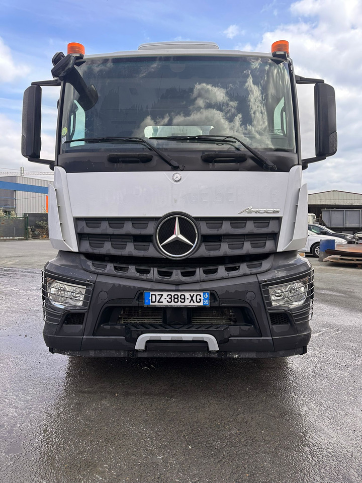 Pompe à béton PUTZ 31m avec cabine Mercedes-Benz Arocs 2636 DZ-389-XG Année 2016 - Betonpomp: afbeelding 1 Pompe à béton PUTZ 31m avec cabine Mercedes-Benz Arocs 2636 DZ-389-XG Année 2016 - Betonpomp: afbeelding 1