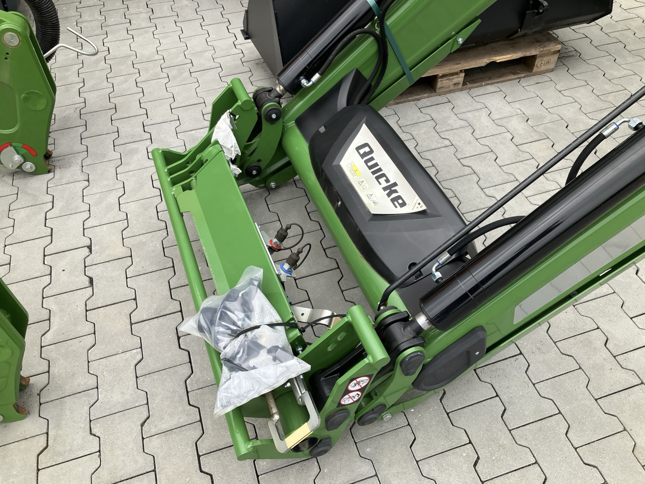Alö Frontlader Q5 LDM EURO - Voorlader voor tractor: afbeelding 3 Alö Frontlader Q5 LDM EURO - Voorlader voor tractor: afbeelding 3