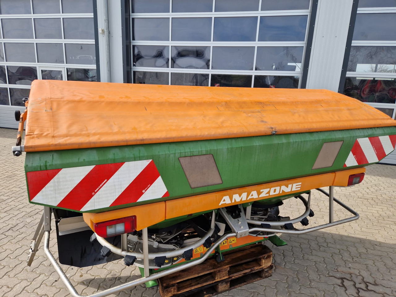 Amazone ZA-TS 2700 Profis Hydro - Kunstmeststrooier: afbeelding 4 Amazone ZA-TS 2700 Profis Hydro - Kunstmeststrooier: afbeelding 4