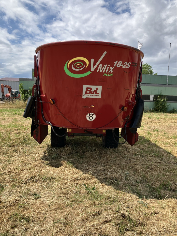 BVL Futtermischwagen V-Mix 18 2S - Voermengwagen: afbeelding 4 BVL Futtermischwagen V-Mix 18 2S - Voermengwagen: afbeelding 4