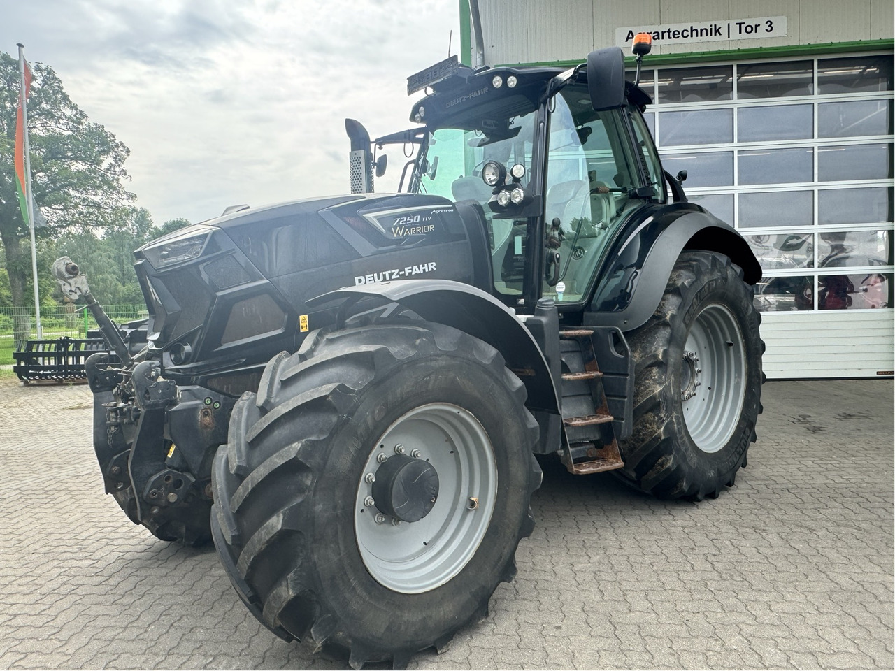 Deutz-Fahr Agrotron 7250 TTV - Tractor: afbeelding 1 Deutz-Fahr Agrotron 7250 TTV - Tractor: afbeelding 1