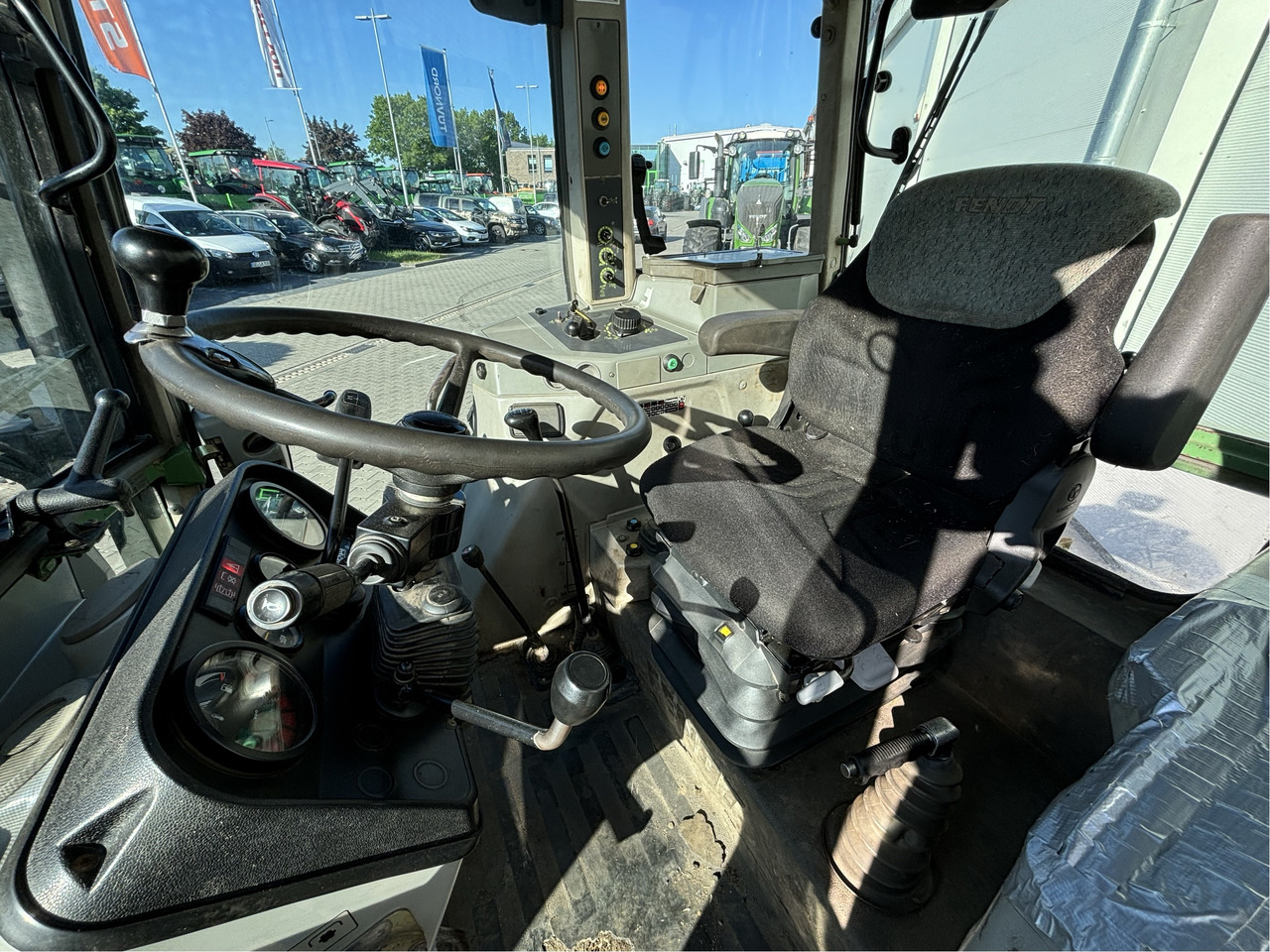 Fendt 309 C - Tractor: afbeelding 2 Fendt 309 C - Tractor: afbeelding 2