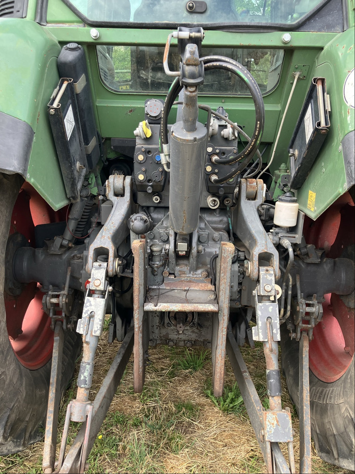 Fendt 712 COM1 - Tractor: afbeelding 4 Fendt 712 COM1 - Tractor: afbeelding 4