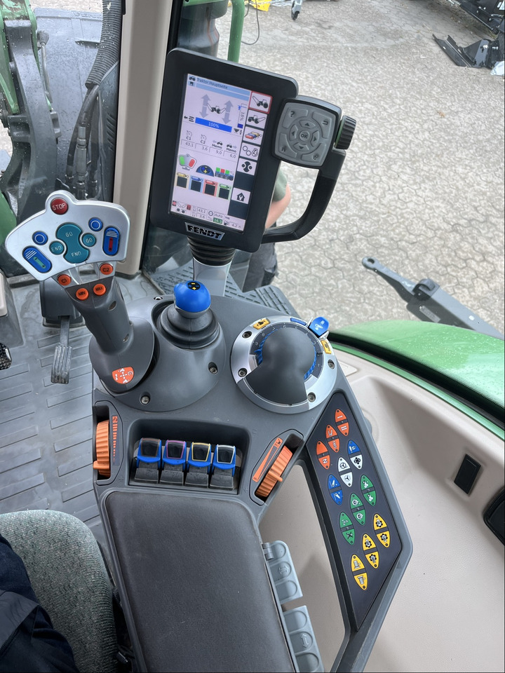 Fendt 716 Vario S4 - Tractor: afbeelding 2 Fendt 716 Vario S4 - Tractor: afbeelding 2
