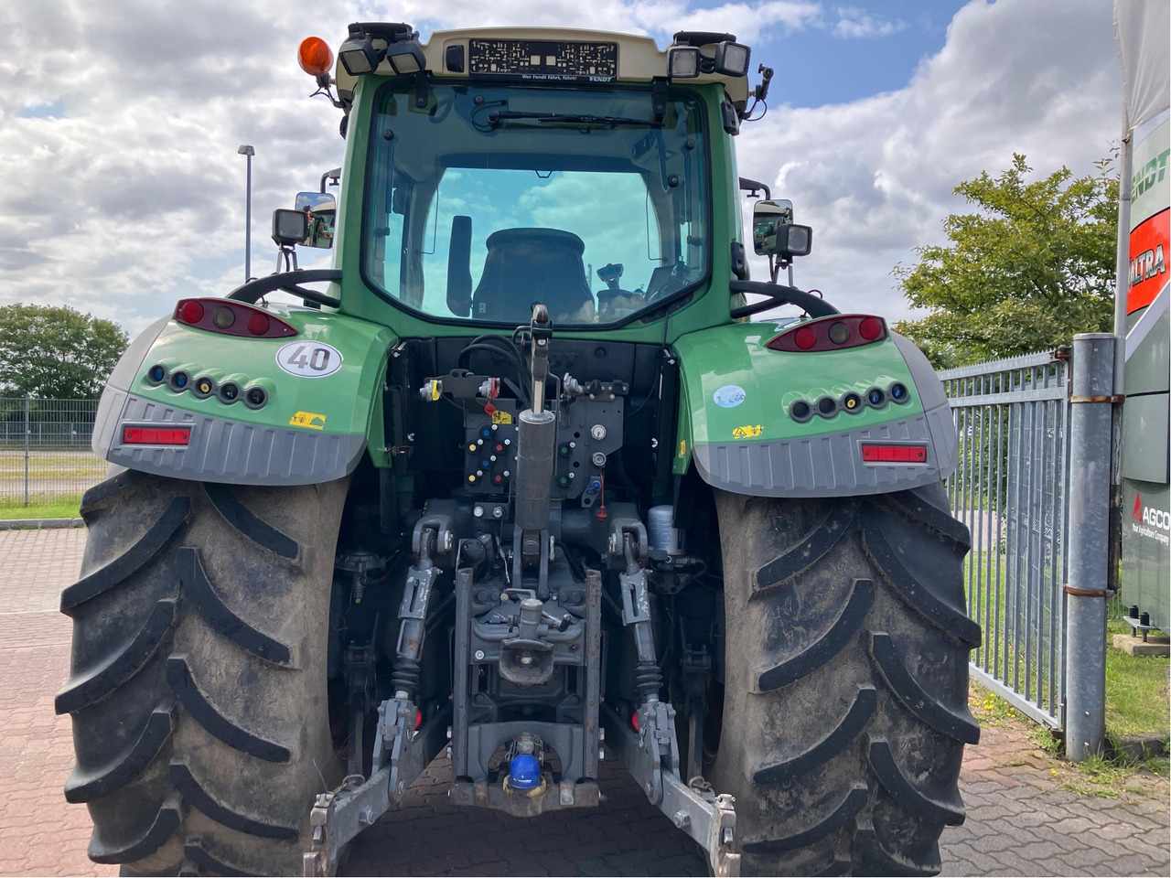 Fendt 724 Vario S4 Power - Tractor: afbeelding 4 Fendt 724 Vario S4 Power - Tractor: afbeelding 4