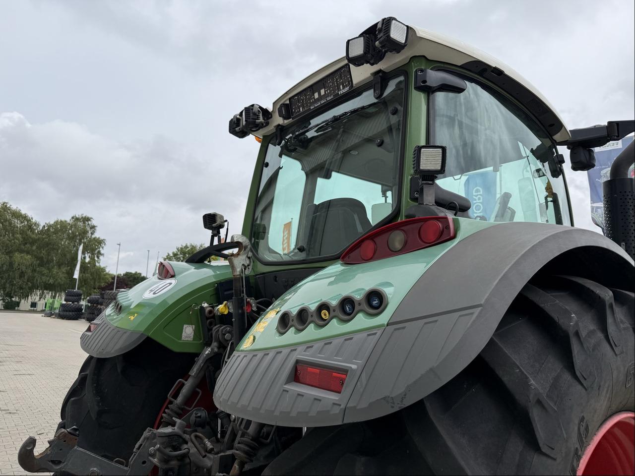 Fendt 724 Vario S4 Profi - Tractor: afbeelding 2 Fendt 724 Vario S4 Profi - Tractor: afbeelding 2