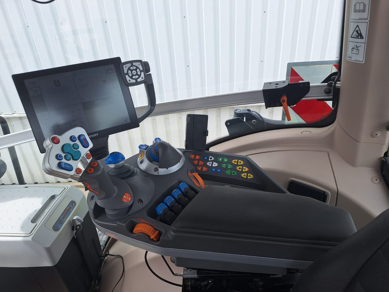 Fendt 828 Vario S4 ProfiPlus - Tractor: afbeelding 5 Fendt 828 Vario S4 ProfiPlus - Tractor: afbeelding 5