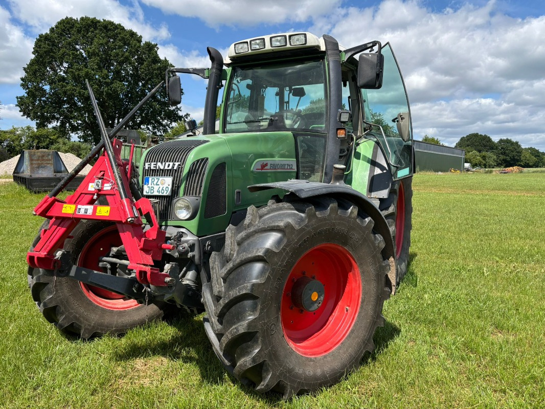 Fendt Favorit 712 Vario - Tractor: afbeelding 1 Fendt Favorit 712 Vario - Tractor: afbeelding 1