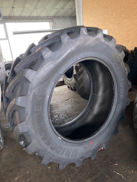 Grasdorf Bridgestone 600/65R38 - Banden en velgen: afbeelding 1 Grasdorf Bridgestone 600/65R38 - Banden en velgen: afbeelding 1