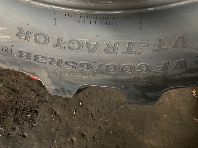 Grasdorf Bridgestone 600/65R38 - Banden en velgen: afbeelding 3 Grasdorf Bridgestone 600/65R38 - Banden en velgen: afbeelding 3