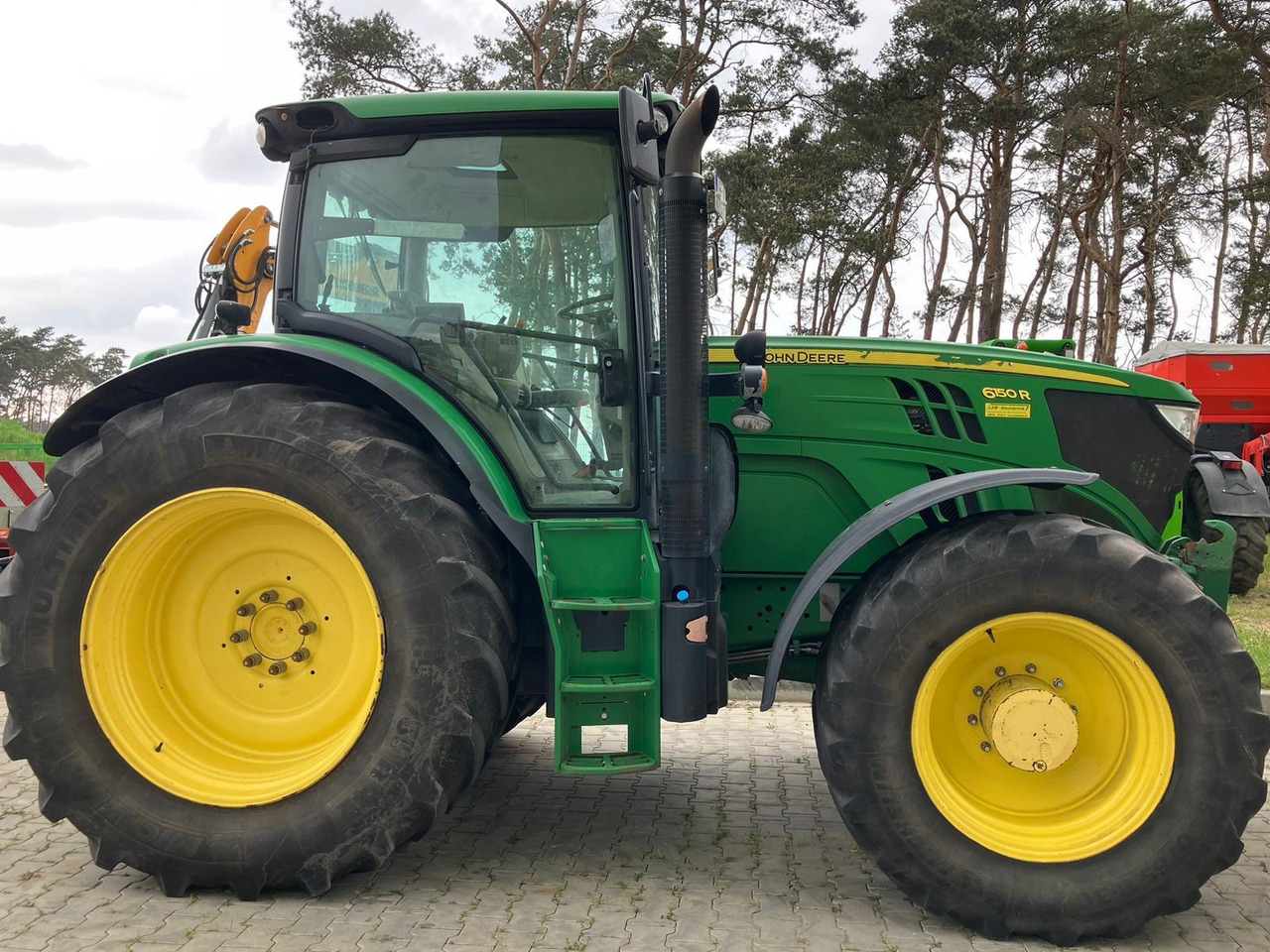 John Deere 6150R - Tractor: afbeelding 1 John Deere 6150R - Tractor: afbeelding 1