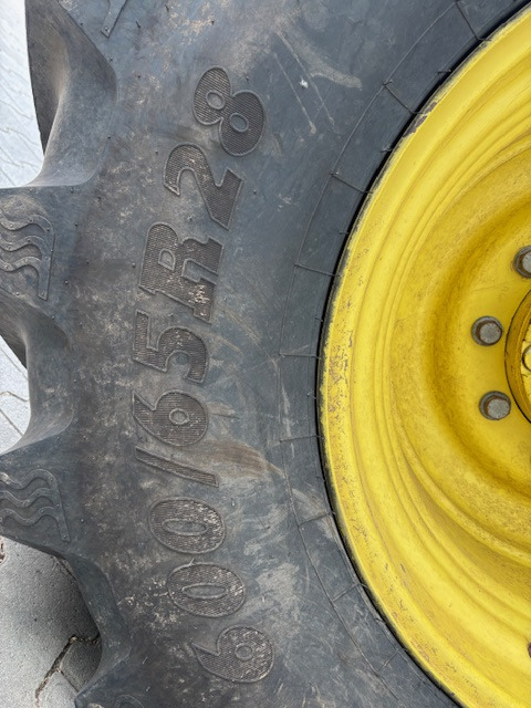 John Deere 6210 R - Tractor: afbeelding 4 John Deere 6210 R - Tractor: afbeelding 4