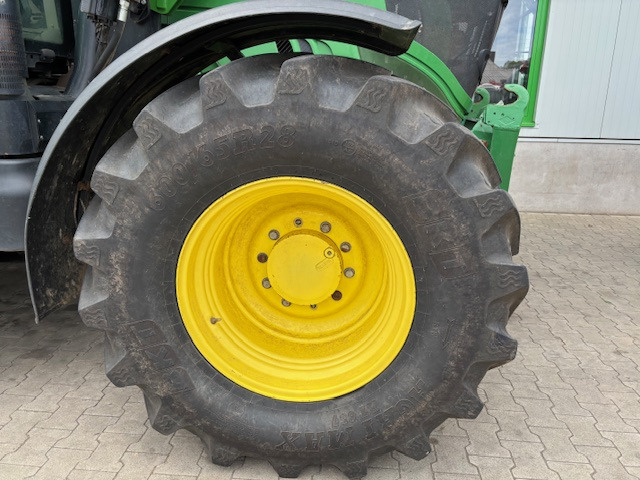 John Deere 6210 R - Tractor: afbeelding 3 John Deere 6210 R - Tractor: afbeelding 3