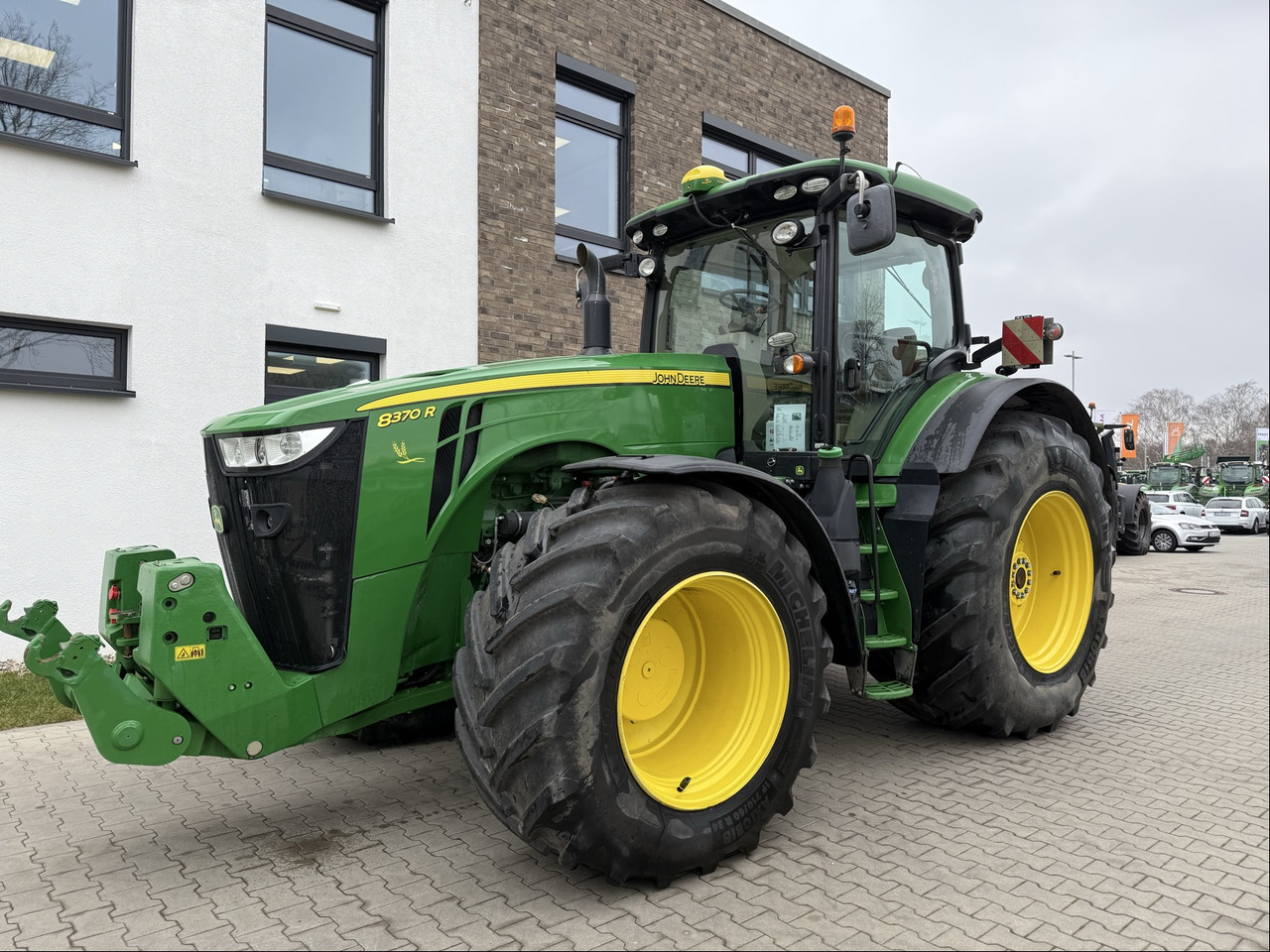 John Deere 8370 R - Tractor: afbeelding 1 John Deere 8370 R - Tractor: afbeelding 1