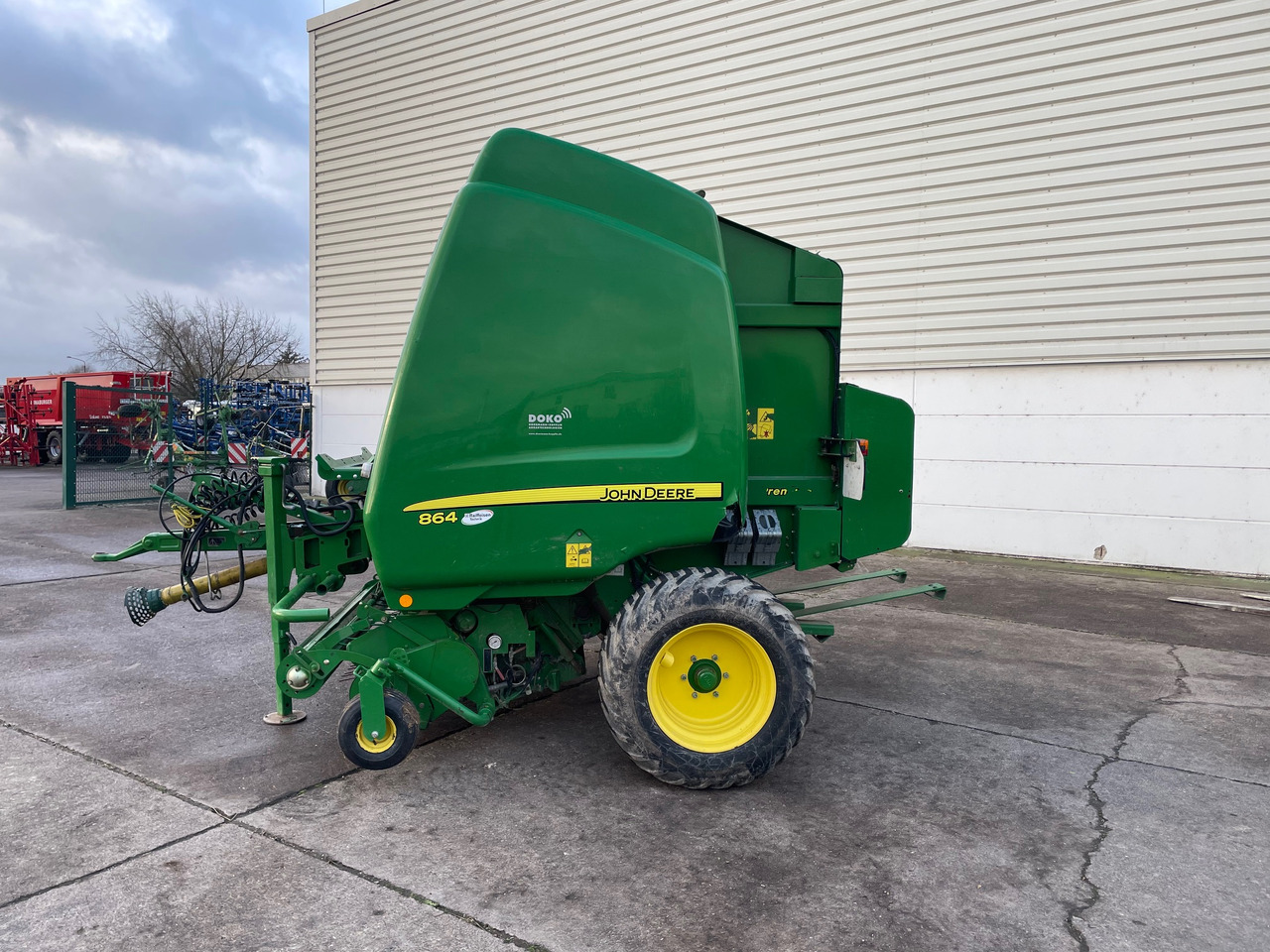 John Deere 864 Rundballenpresse - Hooi-/ Voedermachine: afbeelding 1 John Deere 864 Rundballenpresse - Hooi-/ Voedermachine: afbeelding 1