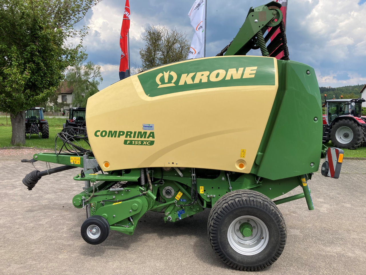 Krone Rundballenpresse - Hooi-/ Voedermachine: afbeelding 1 Krone Rundballenpresse - Hooi-/ Voedermachine: afbeelding 1