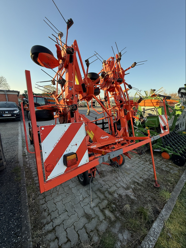 Kuhn Heuwender GF 8702 - Hooischudder: afbeelding 4 Kuhn Heuwender GF 8702 - Hooischudder: afbeelding 4