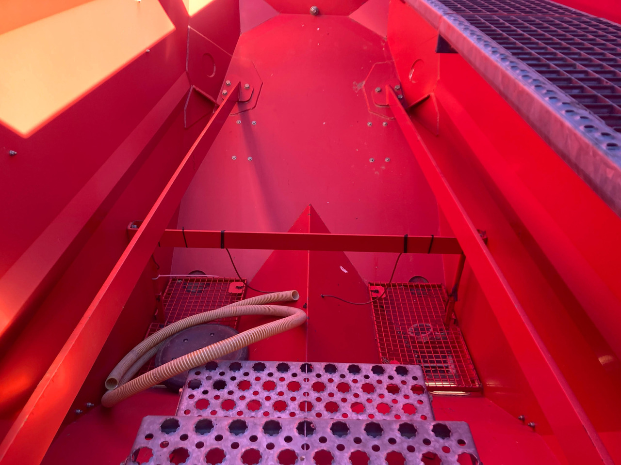 Kverneland DG 12000 - Zaaimachine: afbeelding 4 Kverneland DG 12000 - Zaaimachine: afbeelding 4