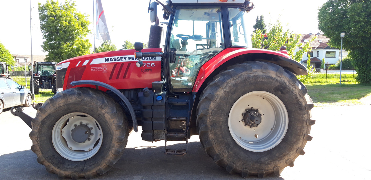 Massey Ferguson 7726 Dyna-6 Efficient - Tractor: afbeelding 1 Massey Ferguson 7726 Dyna-6 Efficient - Tractor: afbeelding 1