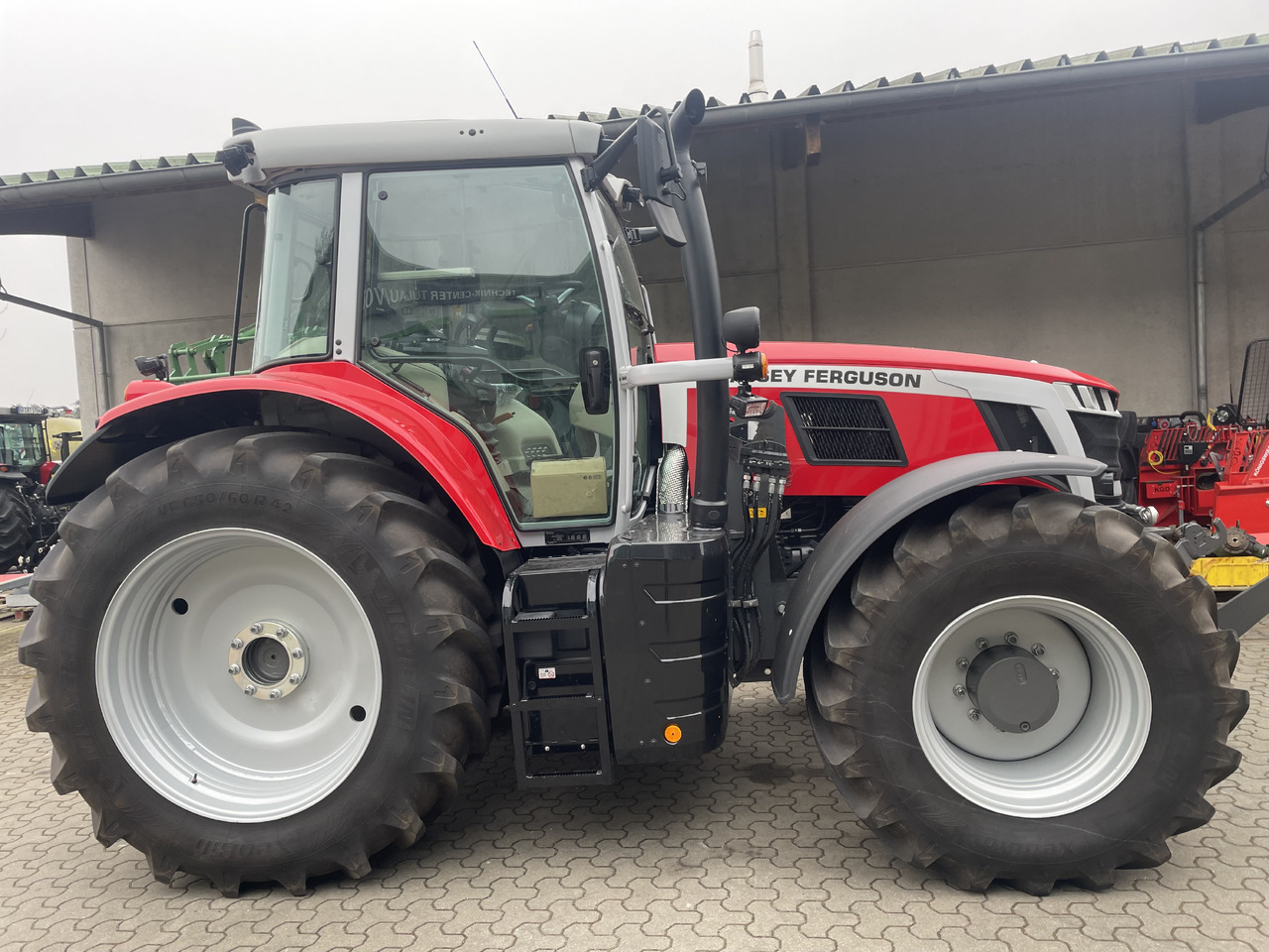 Massey Ferguson 7S.210 Dyna-VT EXCLUS - Tractor: afbeelding 1 Massey Ferguson 7S.210 Dyna-VT EXCLUS - Tractor: afbeelding 1