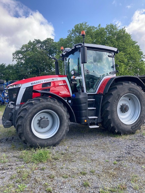 Massey Ferguson 8S.245 Dyna E-Power Excl - Tractor: afbeelding 1 Massey Ferguson 8S.245 Dyna E-Power Excl - Tractor: afbeelding 1