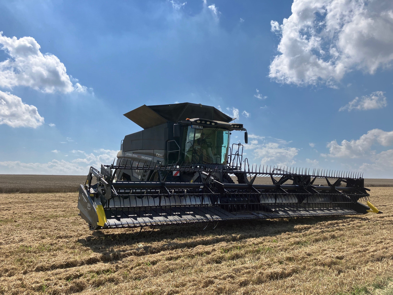 Massey Ferguson IDEAL 9T Gen3 - Maaidorser: afbeelding 1 Massey Ferguson IDEAL 9T Gen3 - Maaidorser: afbeelding 1