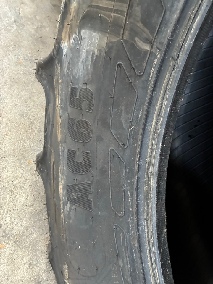 Mitas 540/65R38 AC65 440/65R28 AC65 - Banden en velgen: afbeelding 3 Mitas 540/65R38 AC65 440/65R28 AC65 - Banden en velgen: afbeelding 3