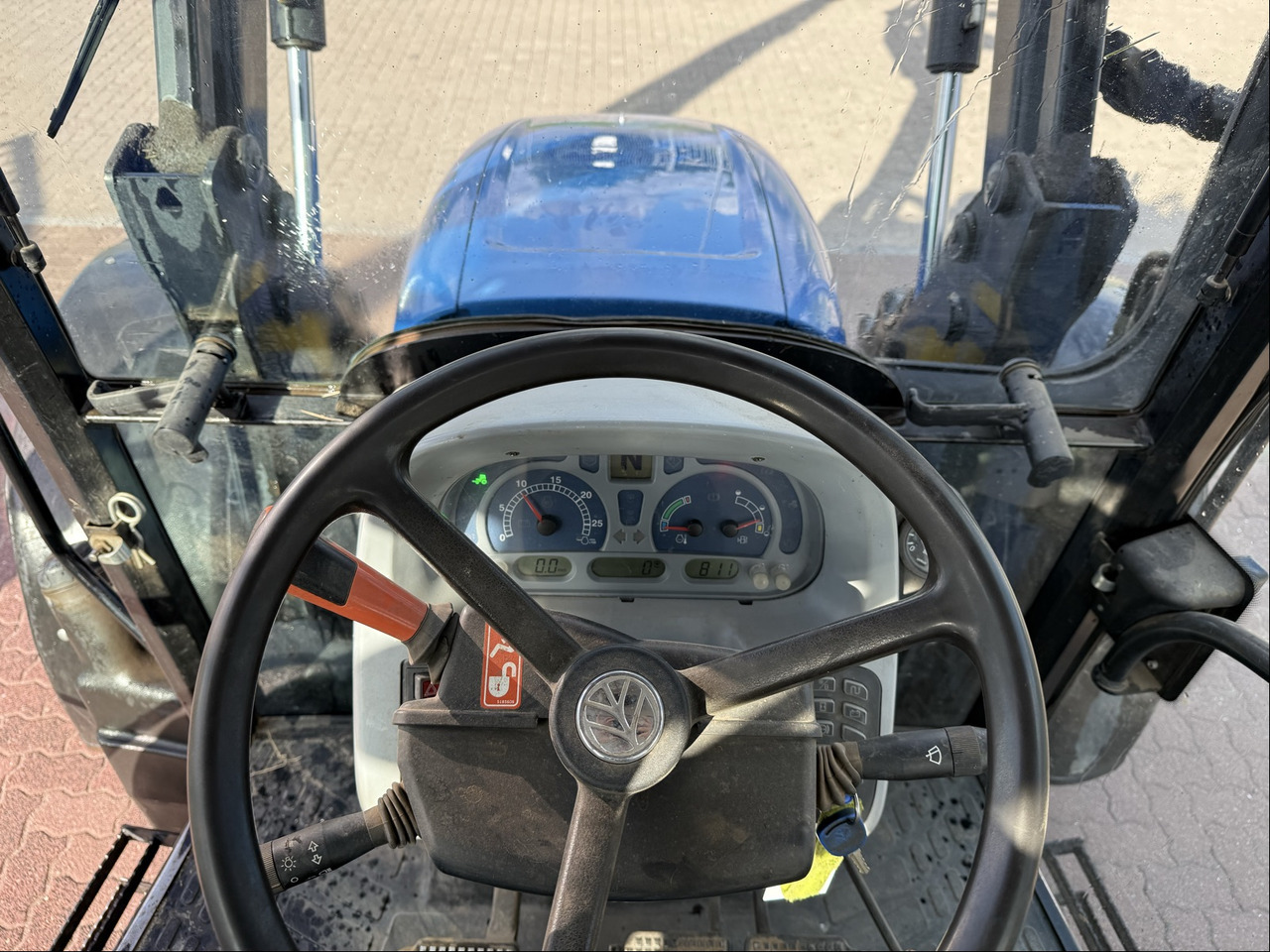 New Holland T5050 - Tractor: afbeelding 5 New Holland T5050 - Tractor: afbeelding 5